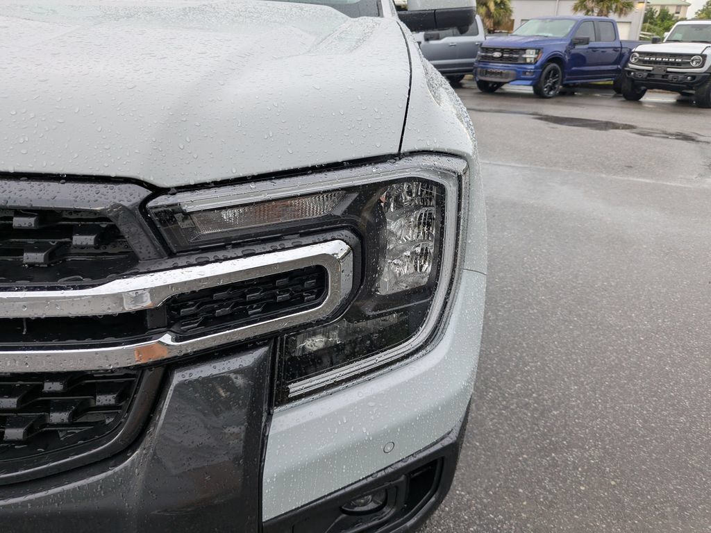 New 2026 Ford Ranger Lariat w/ Convenience Package RWD image 9