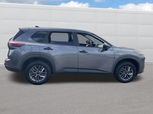 Used 2024 Nissan Rogue S AWD/4WD image 9