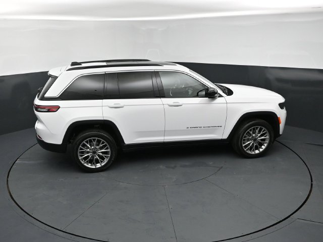 New 2027 Jeep Grand Cherokee Limited AWD/4WD image 18
