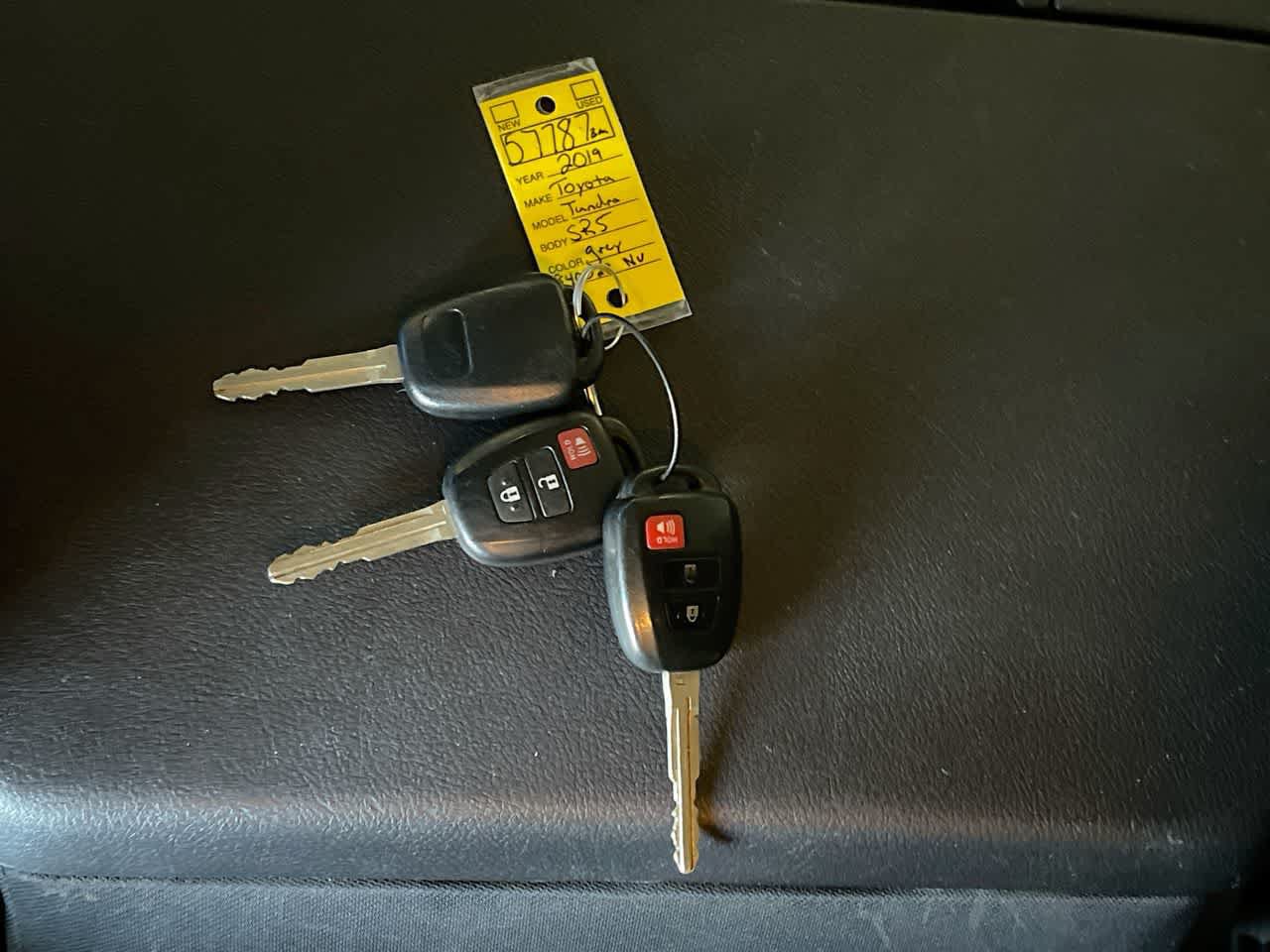 Used 2019 Toyota Tundra SR5 AWD/4WD image 25