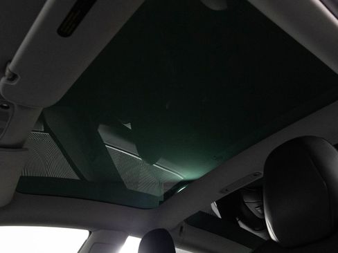 Used 2020 Tesla Model 3 Standard Range Plus image 31