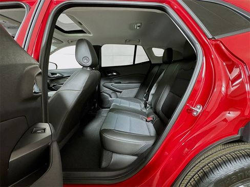 New 2026 Chevrolet Trax LT w/ Sunroof Package image 13