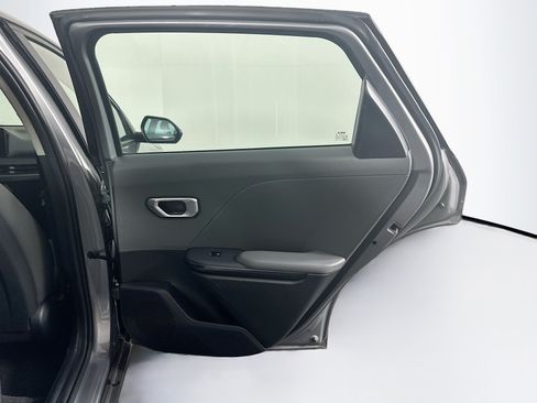 Used 2025 Kia K4 FWD image 30