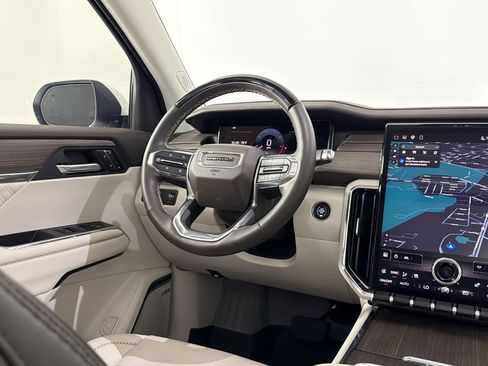 Used 2024 GMC Acadia Denali w/ Super Cruise Package FWD image 28
