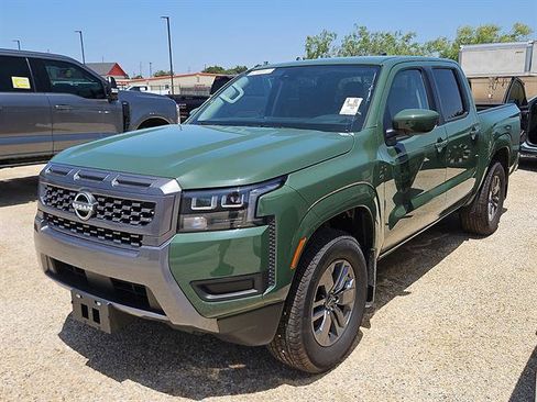 Used 2026 Nissan Frontier SV w/ Tow Package RWD image 1