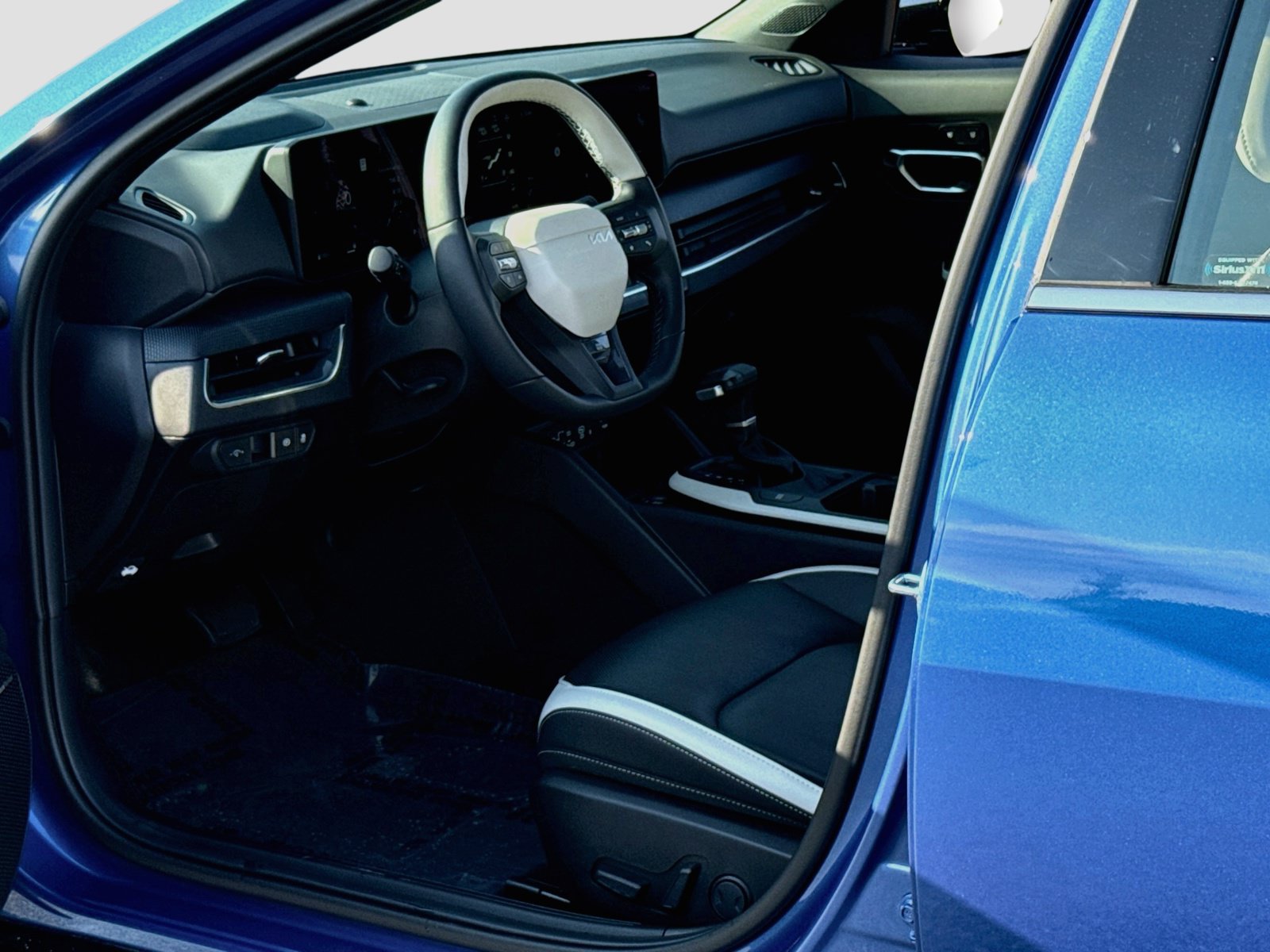 Used 2025 Kia K4 GT-Line FWD image 11