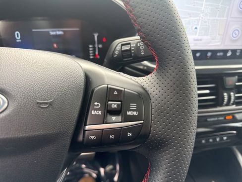 Used 2023 Ford Escape ST-Line w/ Tech Pack #1 AWD/4WD image 19