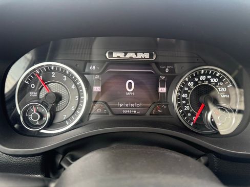 Used 2024 RAM 1500 Big Horn AWD/4WD image 17