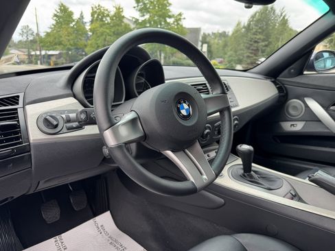 Used 2003 BMW Z4 2.5i image 19