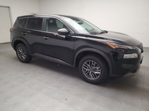 Used 2023 Nissan Rogue S image 11