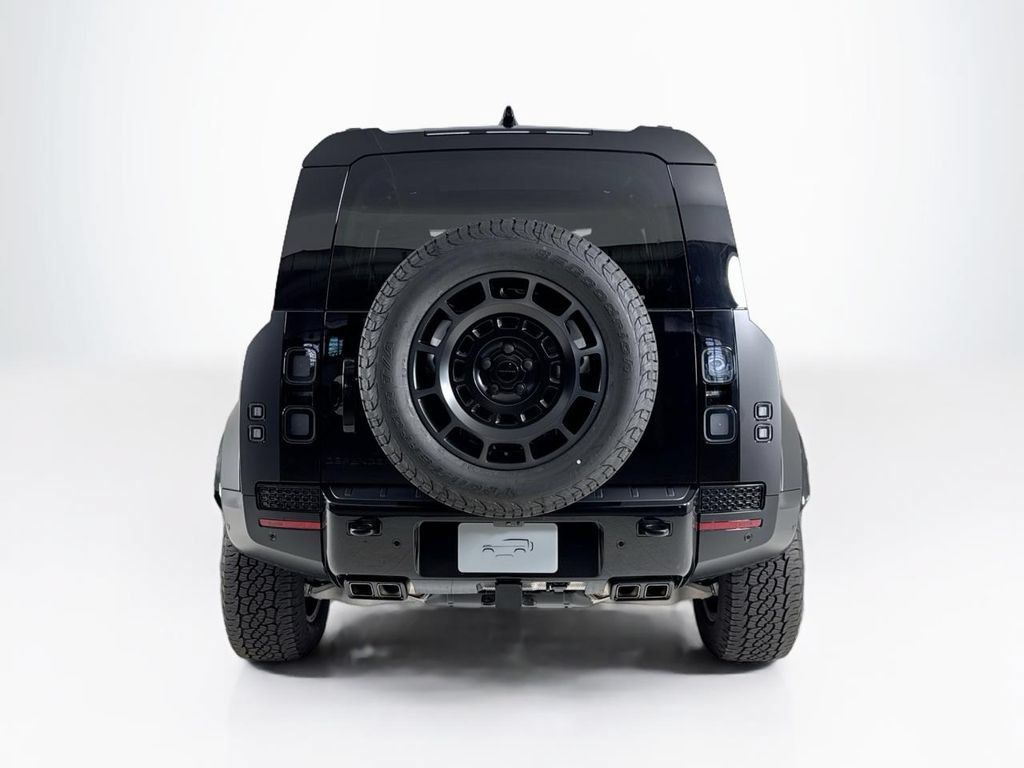 New 2026 Land Rover Defender 110 OCTA AWD/4WD image 4