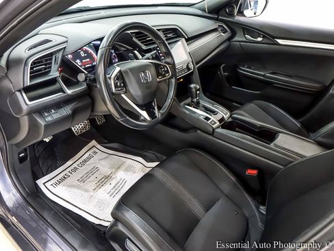 Used 2019 Honda Civic Sport image 13