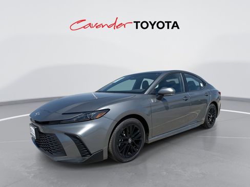 Certified 2026 Toyota Camry SE image 1