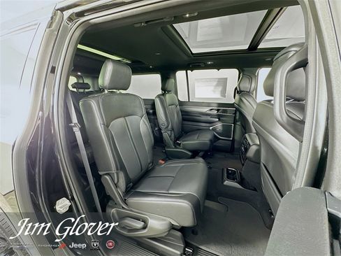 New 2024 Jeep Wagoneer L Series II w/ Convenience Group I image 35