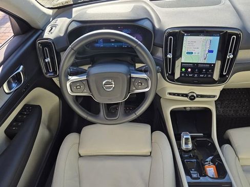 Used 2023 Volvo XC40 B5 Plus w/ Driver Assist Package AWD/4WD image 17