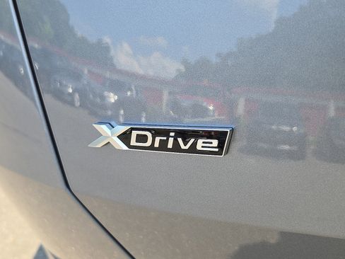 Used 2025 BMW X3 xDrive30i w/ Premium Package image 16
