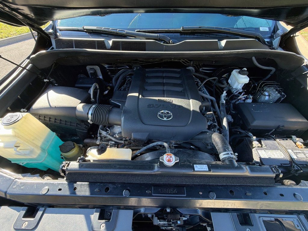 Used 2018 Toyota Tundra SR5 w/ SR5 Upgrade Package RWD image 32