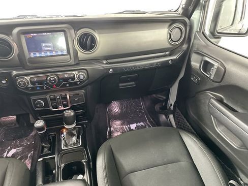 Used 2023 Jeep Wrangler Unlimited w/ Convenience Group image 26