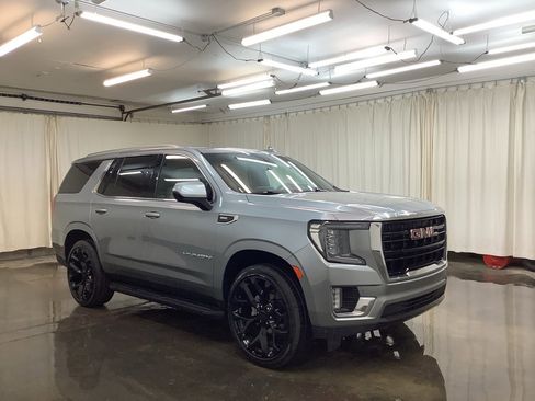 Used 2024 GMC Yukon SLE w/ Gmc Pro Safety Plus Package image 4