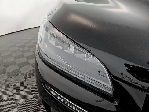 Used 2026 Lincoln Corsair Premiere FWD image 9
