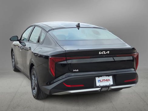 Used 2025 Kia K4 FWD image 7