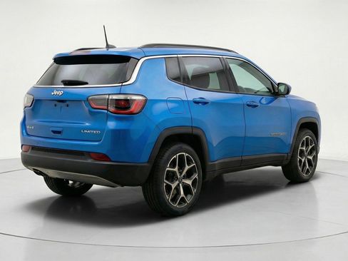 Used 2025 Jeep Compass Limited AWD/4WD image 9