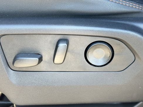 Used 2024 GMC Sierra 1500 AT4 w/ AT4 Premium Package image 21