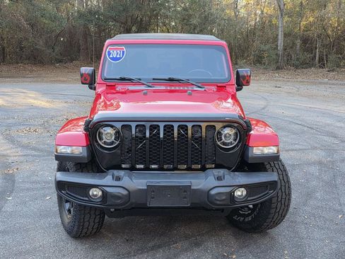 Used 2021 Jeep Gladiator Sport image 2