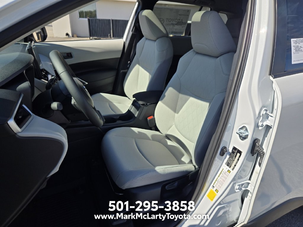 New 2026 Toyota Corolla Cross LE w/ Moonroof Package FWD image 7