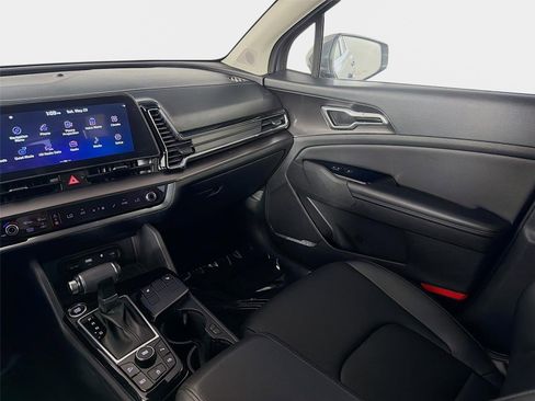 Certified 2023 Kia Sportage EX FWD image 24