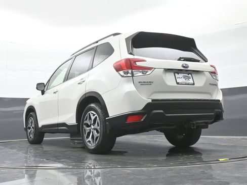 Used 2021 Subaru Forester Premium AWD/4WD image 43