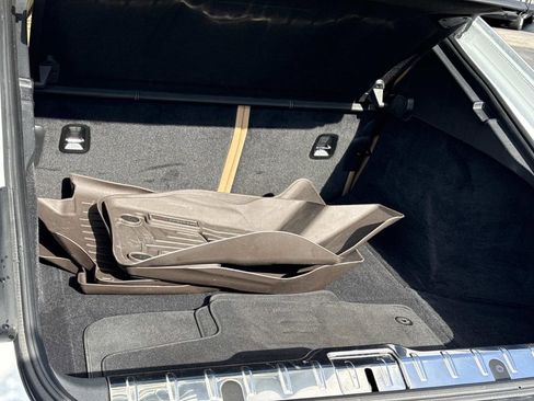 Used 2018 Porsche Panamera 4 image 11