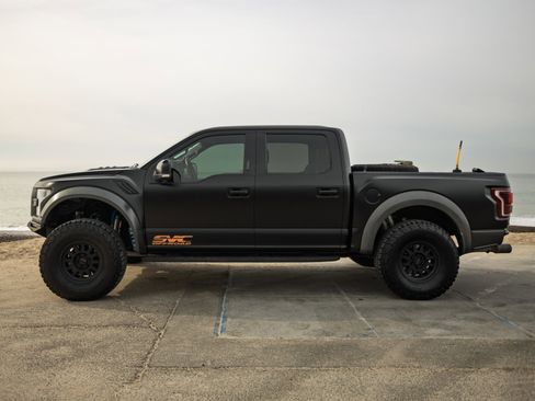 Used 2018 Ford F150 Raptor w/ Equipment Group 802A Luxury image 8