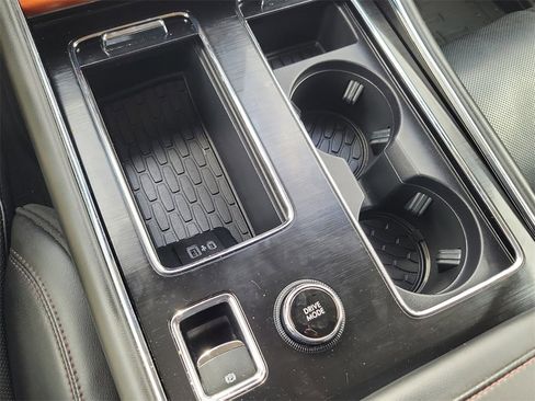 Used 2020 Lincoln Aviator Reserve w/ Equipment Group 202A image 30