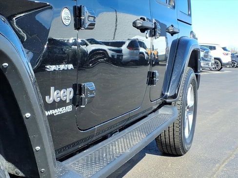Used 2022 Jeep Wrangler Unlimited Sahara w/ Safety Group image 34