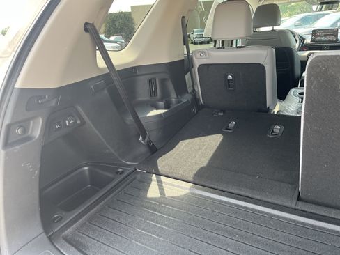 Used 2025 Honda Pilot Elite image 14