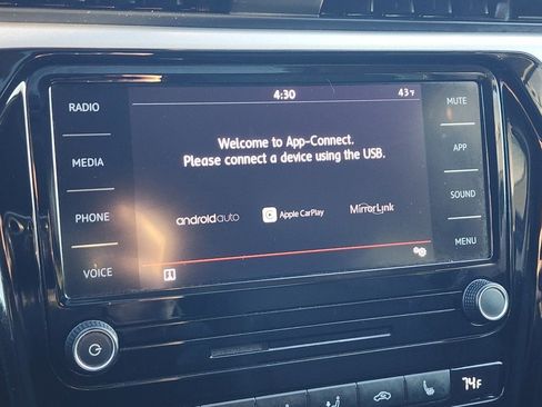 Used 2022 Volkswagen Passat 2.0T SE image 20