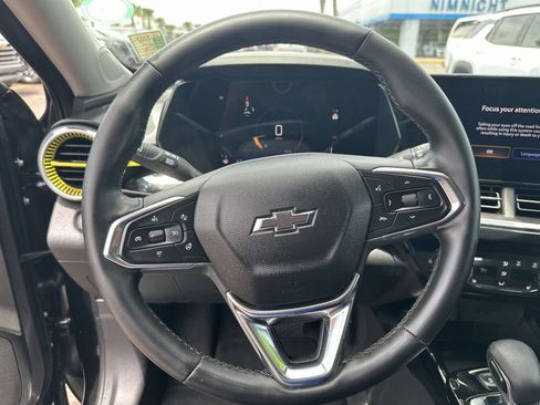 Used 2025 Chevrolet Trax ACTIV w/ Driver Confidence Package FWD image 22