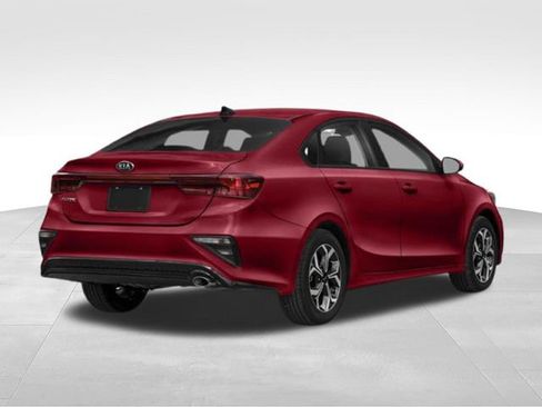 Used 2021 Kia Forte LXS FWD image 2