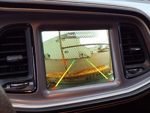 Used 2022 Dodge Challenger GT w/ Plus Package image 8