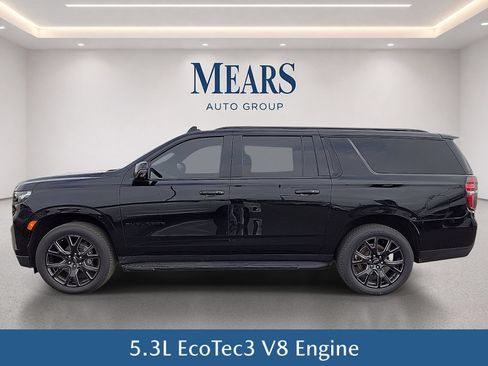 Used 2024 Chevrolet Suburban RST w/ Luxury Package AWD/4WD image 3
