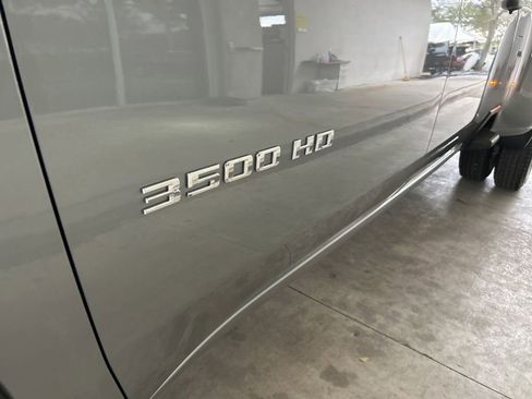 Used 2025 Chevrolet Silverado 3500 W/T image 14