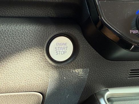 New 2026 Kia Carnival EX image 15