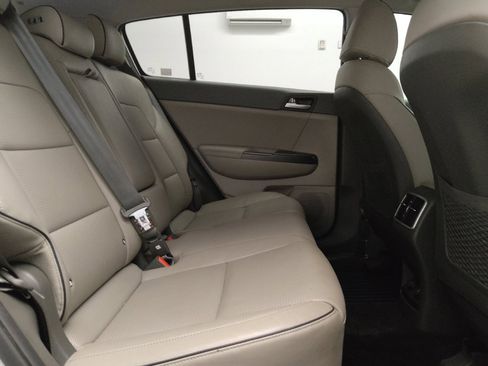 Used 2017 Kia Sportage EX w/ EX Technology Package FWD image 19