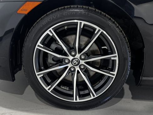 Used 2019 Toyota 86 RWD image 7
