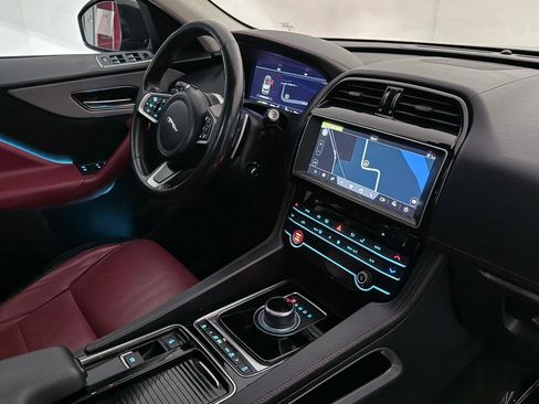 Used 2020 Jaguar F-PACE Checkered Flag image 26