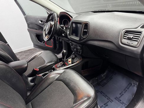Used 2018 Jeep Compass Trailhawk w/ Safe & Security Group image 55