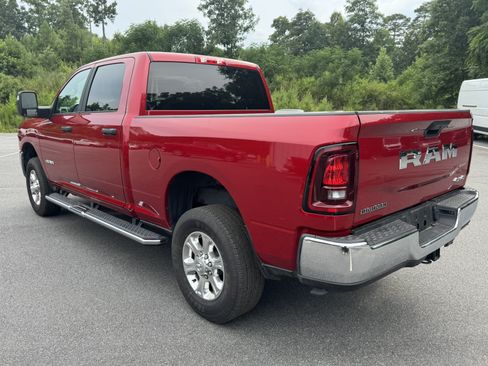Used 2026 RAM 2500 Big Horn AWD/4WD image 7