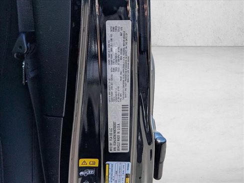 Used 2022 Jeep Wrangler Unlimited Sport image 23