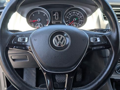 Used 2015 Volkswagen Golf TDI S FWD image 18
